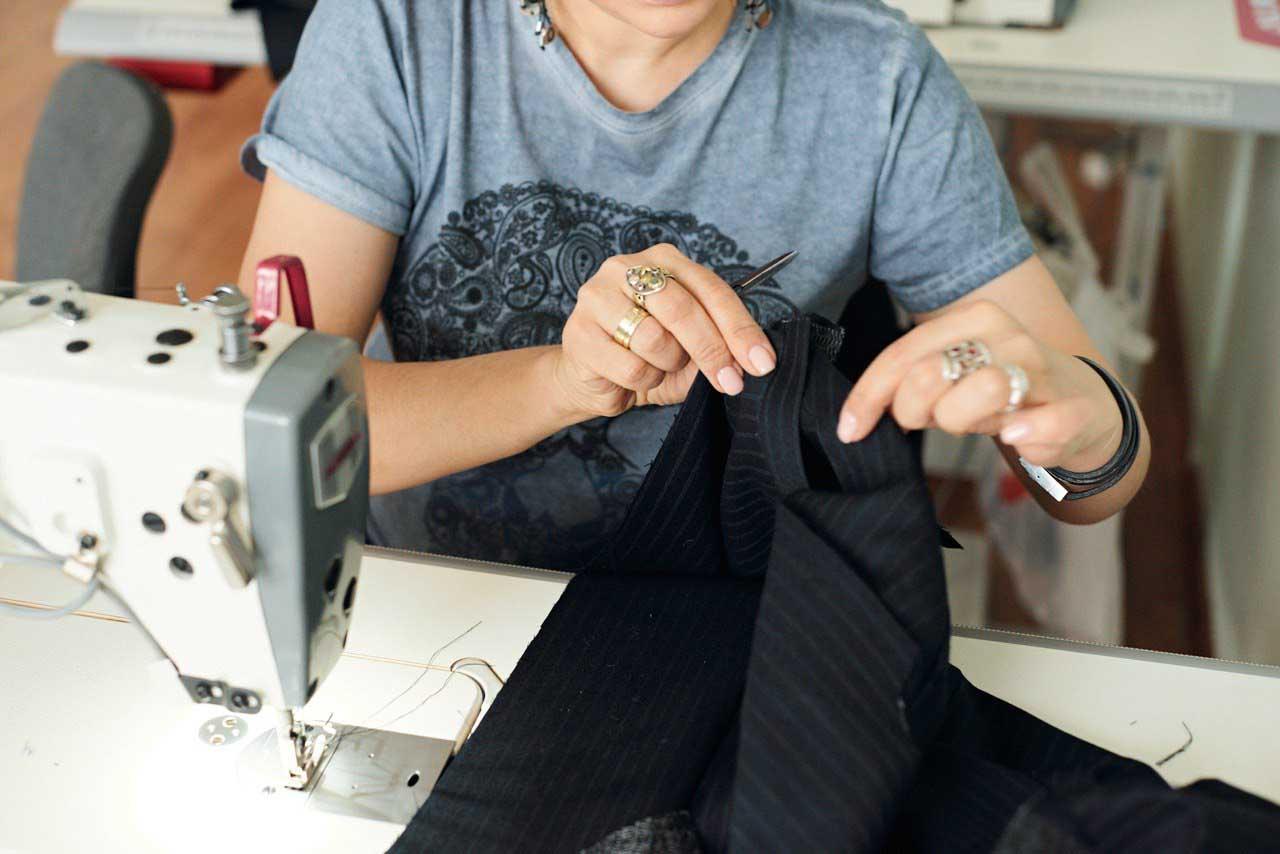 Crea il Tuo Stile Unico: Servizi di Sartoria Personalizzata Ziravalone